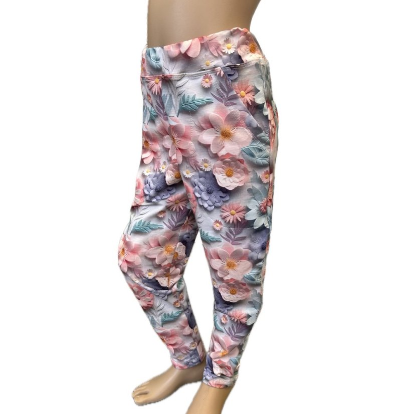 Dámské tepláky, zahrada snů