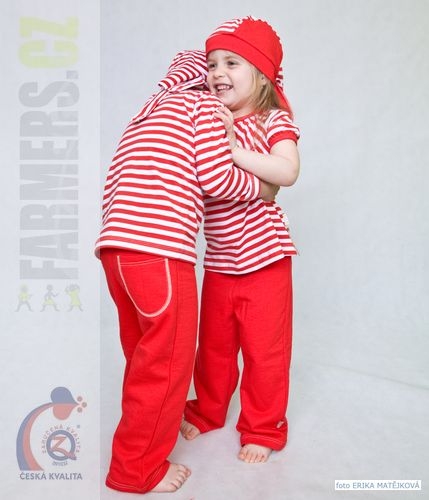 Dětské tepláky se zadní kapsou červené (Velikost 98)