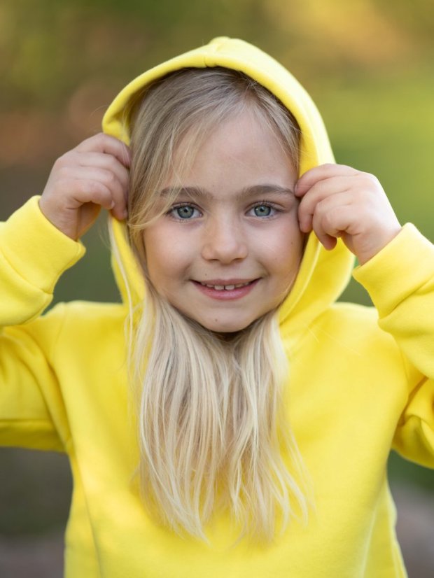 Detská mikina s kapucňou Fluffy teplá, žltá slnečnica