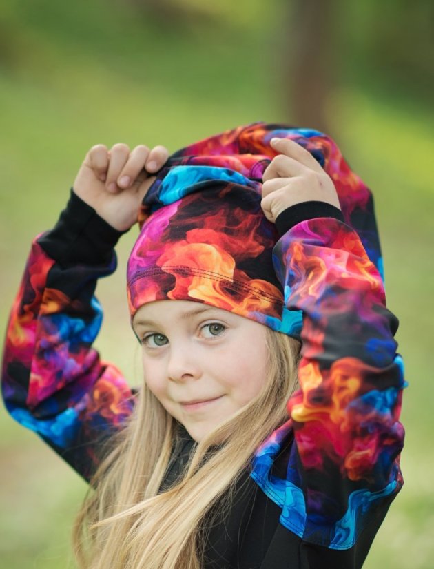 Dětská čepice, barevný dým