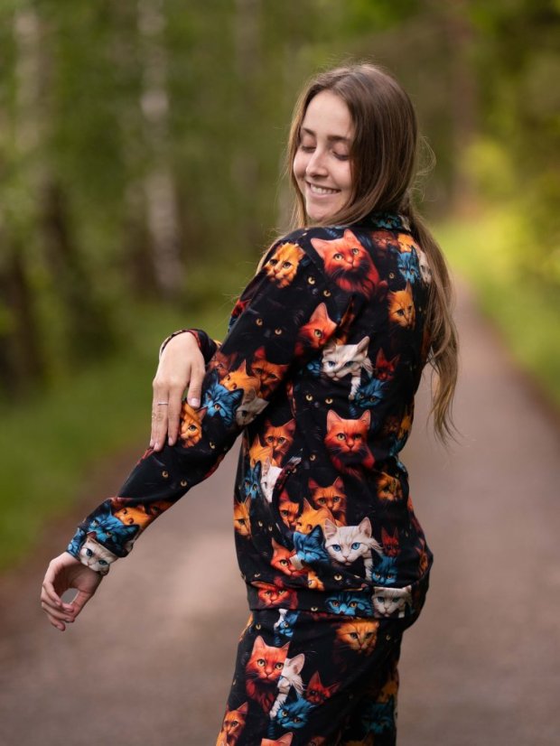 Dámská tepláková souprava na zip, divoké kočky