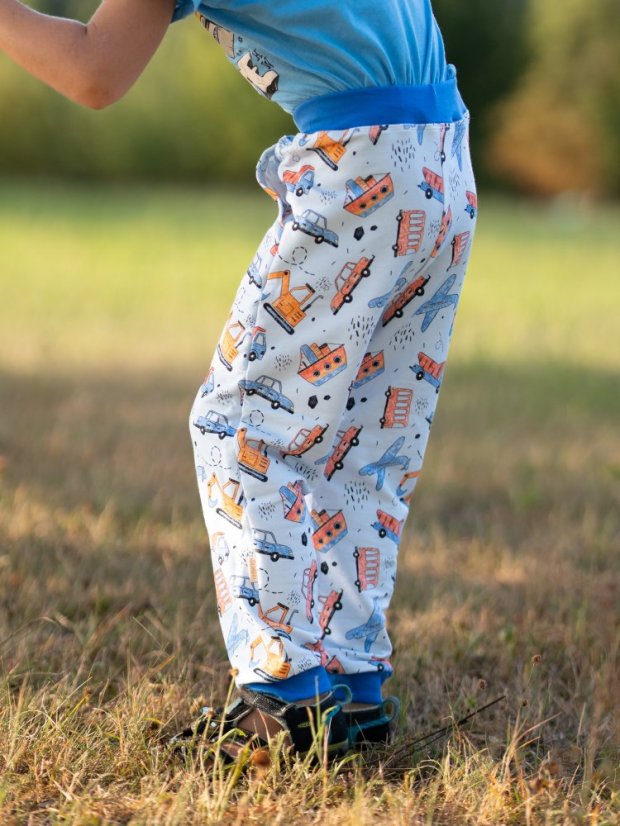 Detská tepláková súprava, na cestách