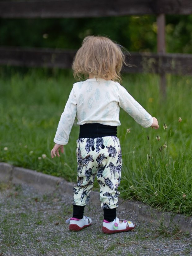 Ľahké detské rastúce nohavice GROW lehké, zebry