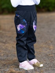 Dětské softshellové kalhoty KLASIK s fleecem, kouzelní motýlci černá