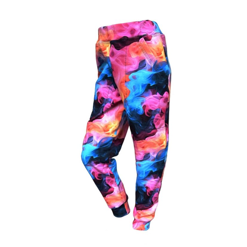 Dětské tepláky, tajemný dým