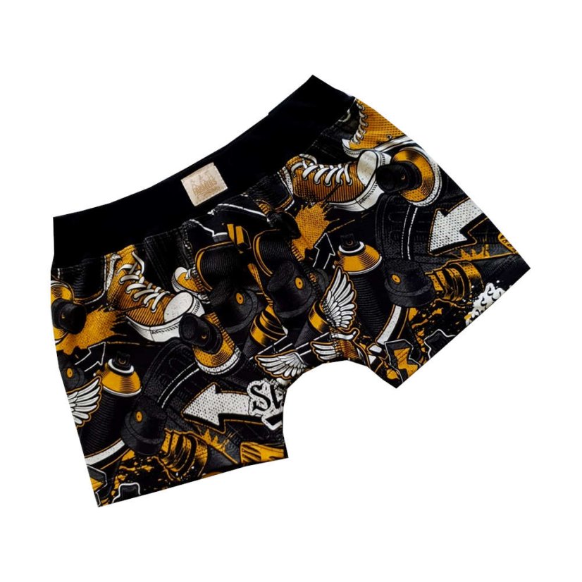 Dětské boxerky, spreje a graffiti