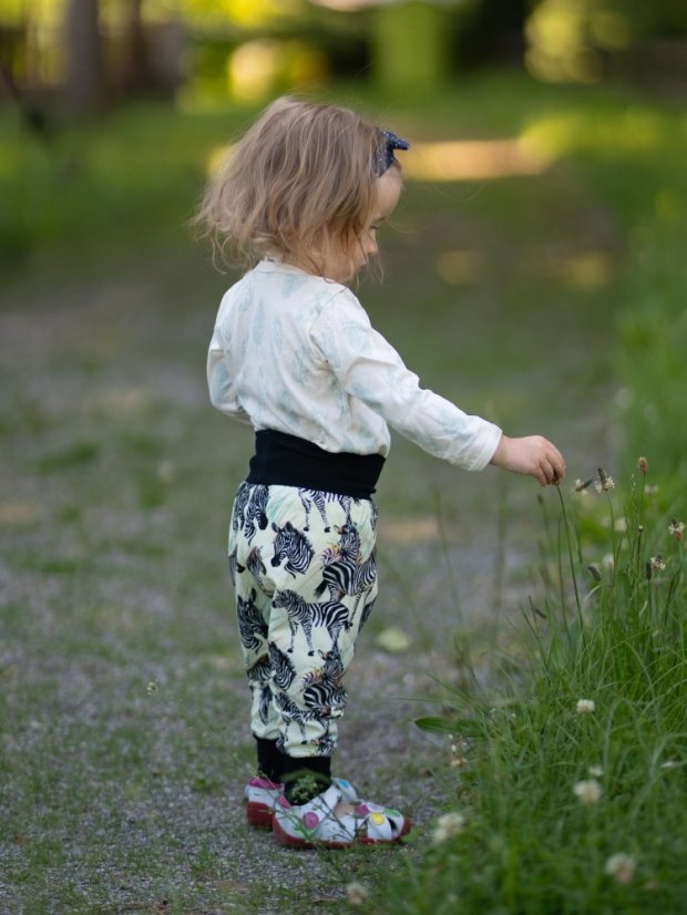 Ľahké detské rastúce nohavice GROW lehké, zebry