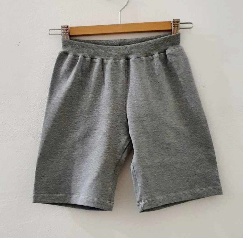 Kraťasy po kolena šedý melír teplákovina