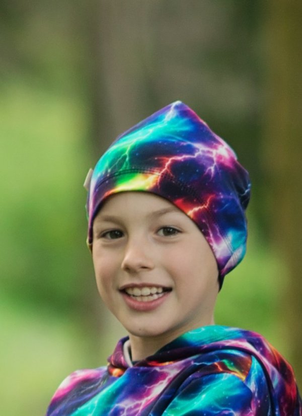 Dětská čepice, neonové blesky