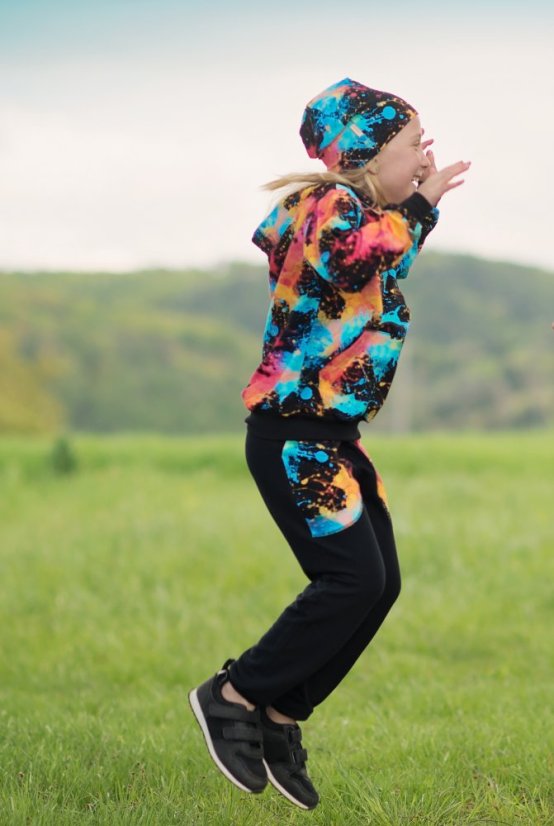 Dětské tepláky, exploze barev černá