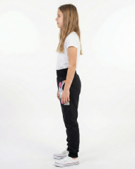 Dětské softshellové kalhoty KLASIK s fleecem elastické, barevná srdíčka černá