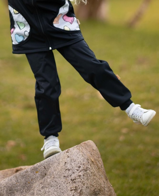 Dětské softshellové kalhoty THIN s fleecem elastické, černá klasika