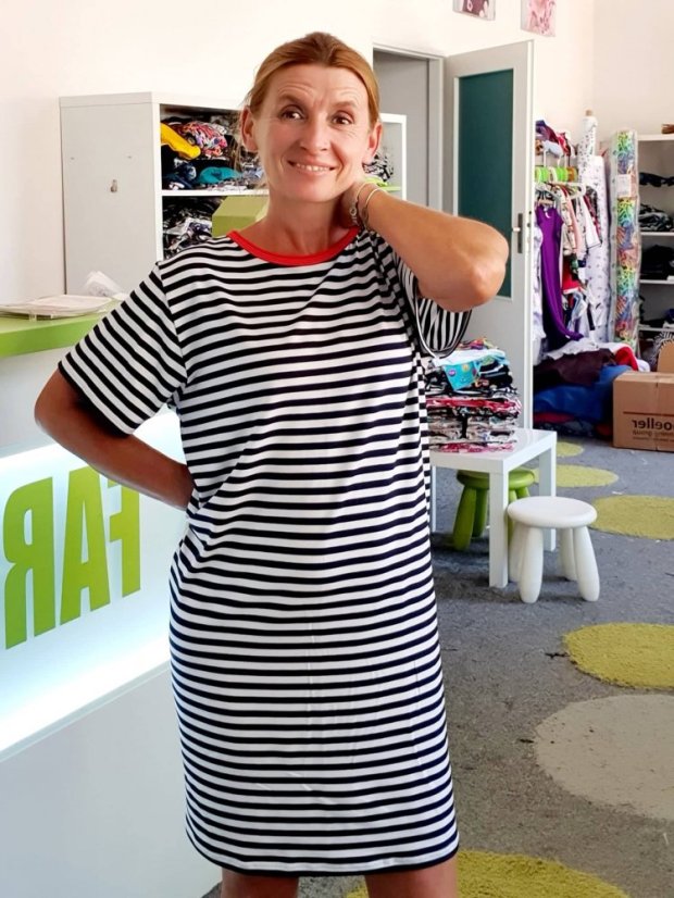 Dámské šaty OVERSIZE BAMBUS, navy námořník