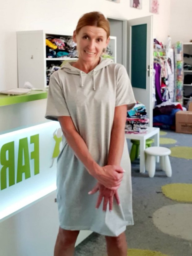 Dámské šaty OVERSIZE HOODY MELEE