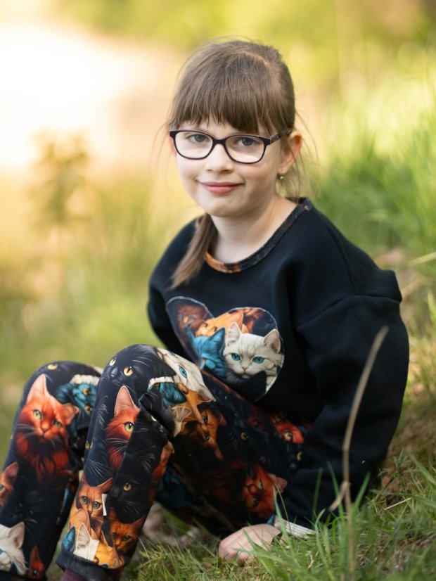 Dětská mikina HIP, divoké kočky černá