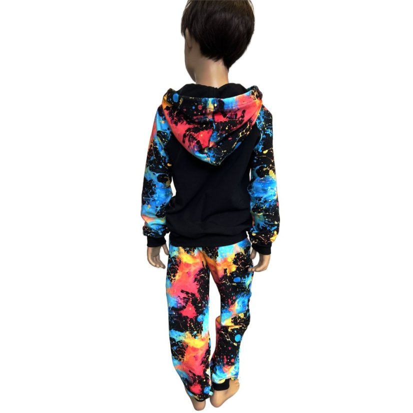 Dětské tepláky, exploze barev