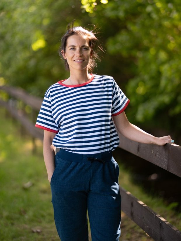 Dámské tričko Oversize, navy námořník s červeným lemováním