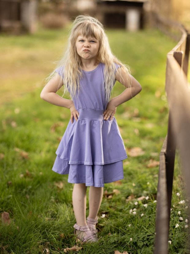 Dívčí bavlněné volánové šaty, světle fialová