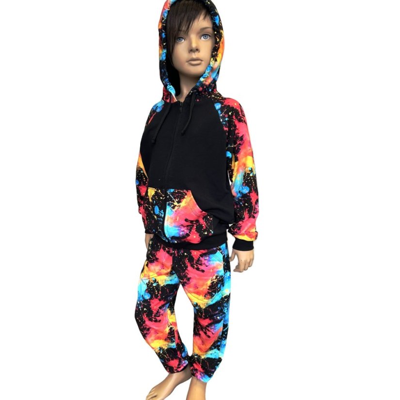 Dětské tepláky, exploze barev