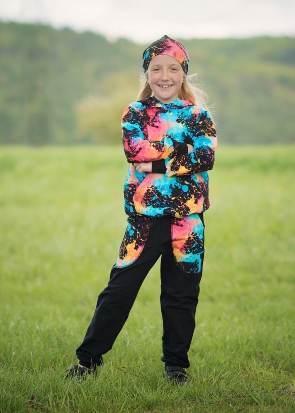 Dětské tepláky, exploze barev černá