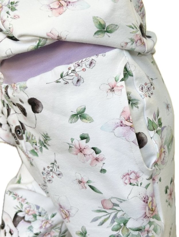 Detské tepláky Tube ľahké, panda medzi kvietkami